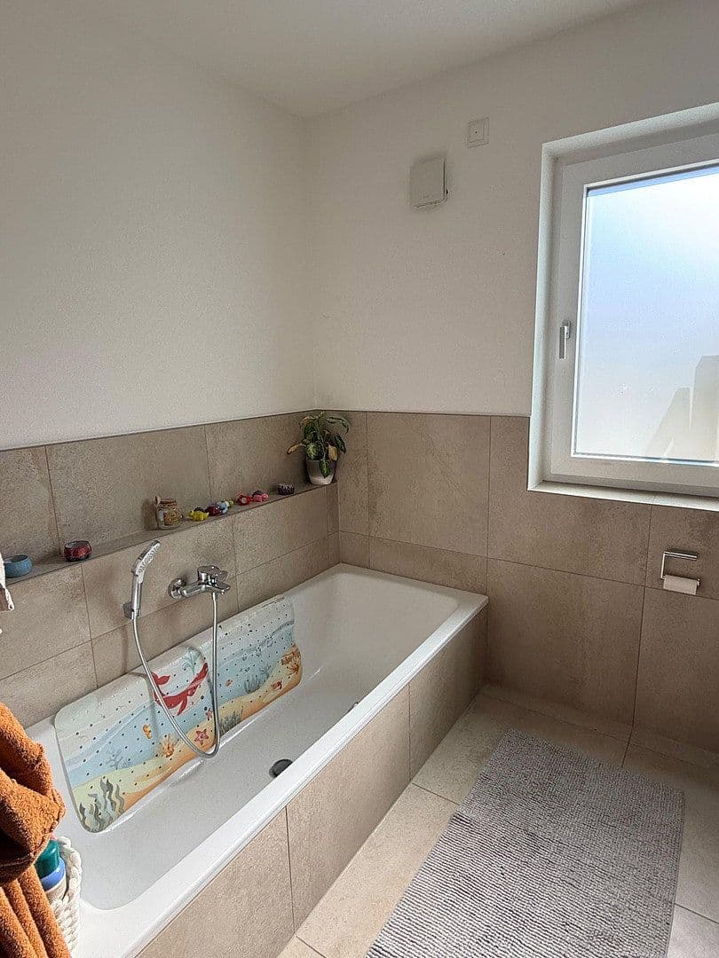 Prenájom bytu 3-izbový 85 m², Rosenstraße 10, Langenbach, Bavorsko Prenájom bytu 3-izbový 85 m², Rosenstraße 10, Langenbach, Bavorsko
