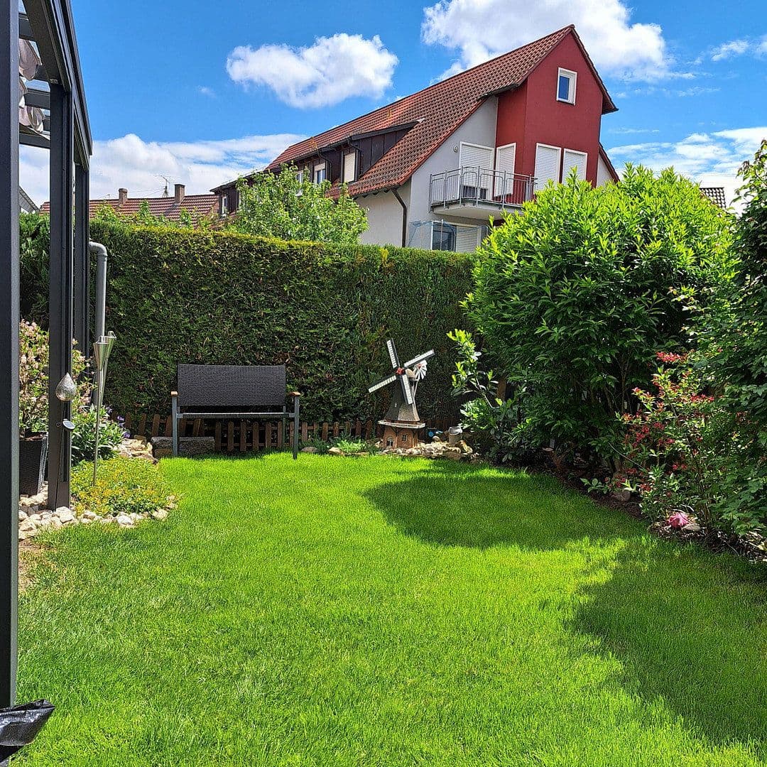 Predaj domu 125 m², pozemok 166 m², Brackenheim, Bádensko-Wurttembersko Predaj domu 125 m², pozemok 166 m², Brackenheim, Bádensko-Wurttembersko