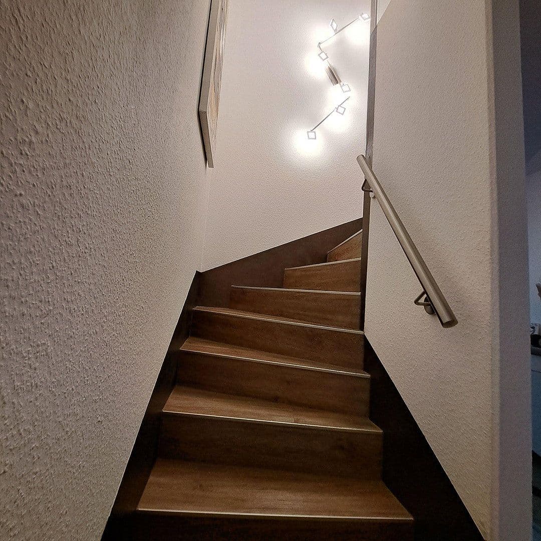 Predaj domu 125 m², pozemok 166 m², Brackenheim, Bádensko-Wurttembersko Predaj domu 125 m², pozemok 166 m², Brackenheim, Bádensko-Wurttembersko