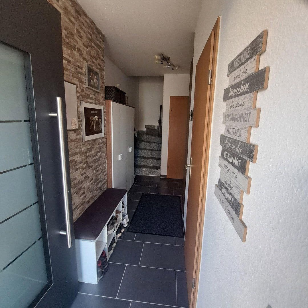 Predaj domu 125 m², pozemok 166 m², Brackenheim, Bádensko-Wurttembersko Predaj domu 125 m², pozemok 166 m², Brackenheim, Bádensko-Wurttembersko