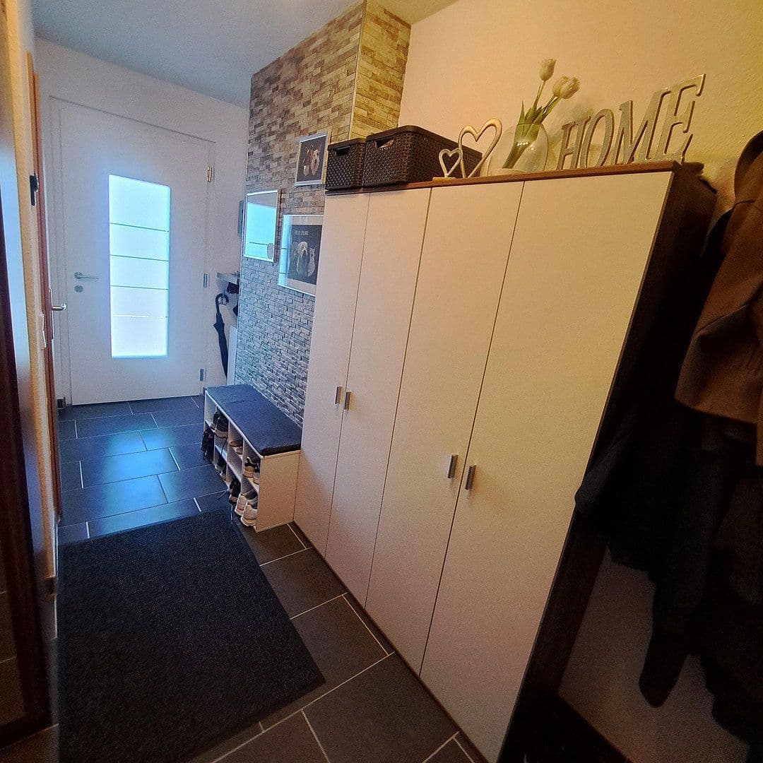 Predaj domu 125 m², pozemok 166 m², Brackenheim, Bádensko-Wurttembersko Predaj domu 125 m², pozemok 166 m², Brackenheim, Bádensko-Wurttembersko
