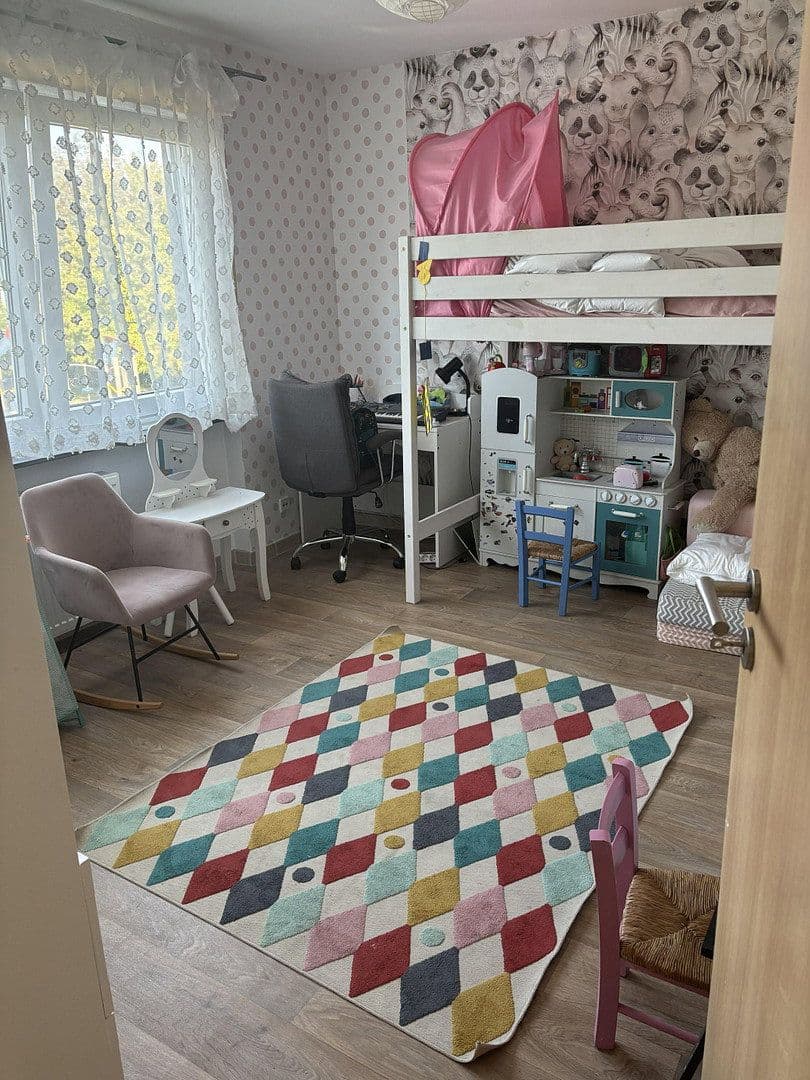 Predaj domu 91 m², pozemok 323 m², Sinsheim, Bádensko-Wurttembersko Predaj domu 91 m², pozemok 323 m², Sinsheim, Bádensko-Wurttembersko