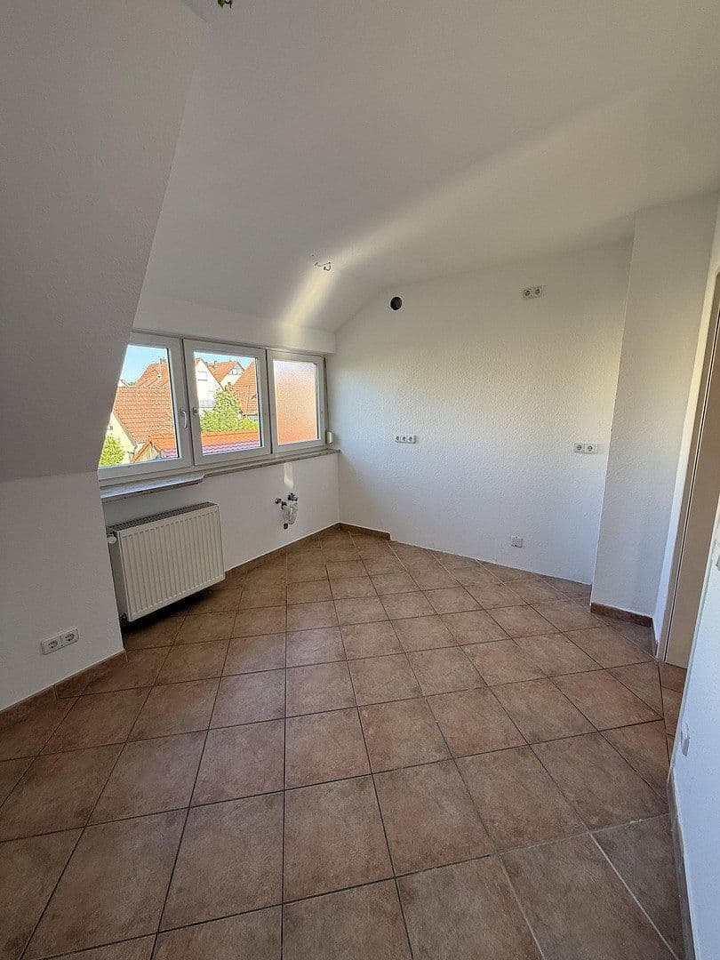 Prenájom bytu 3-izbový 84 m², Kalchreuth, Bavorsko Prenájom bytu 3-izbový 84 m², Kalchreuth, Bavorsko