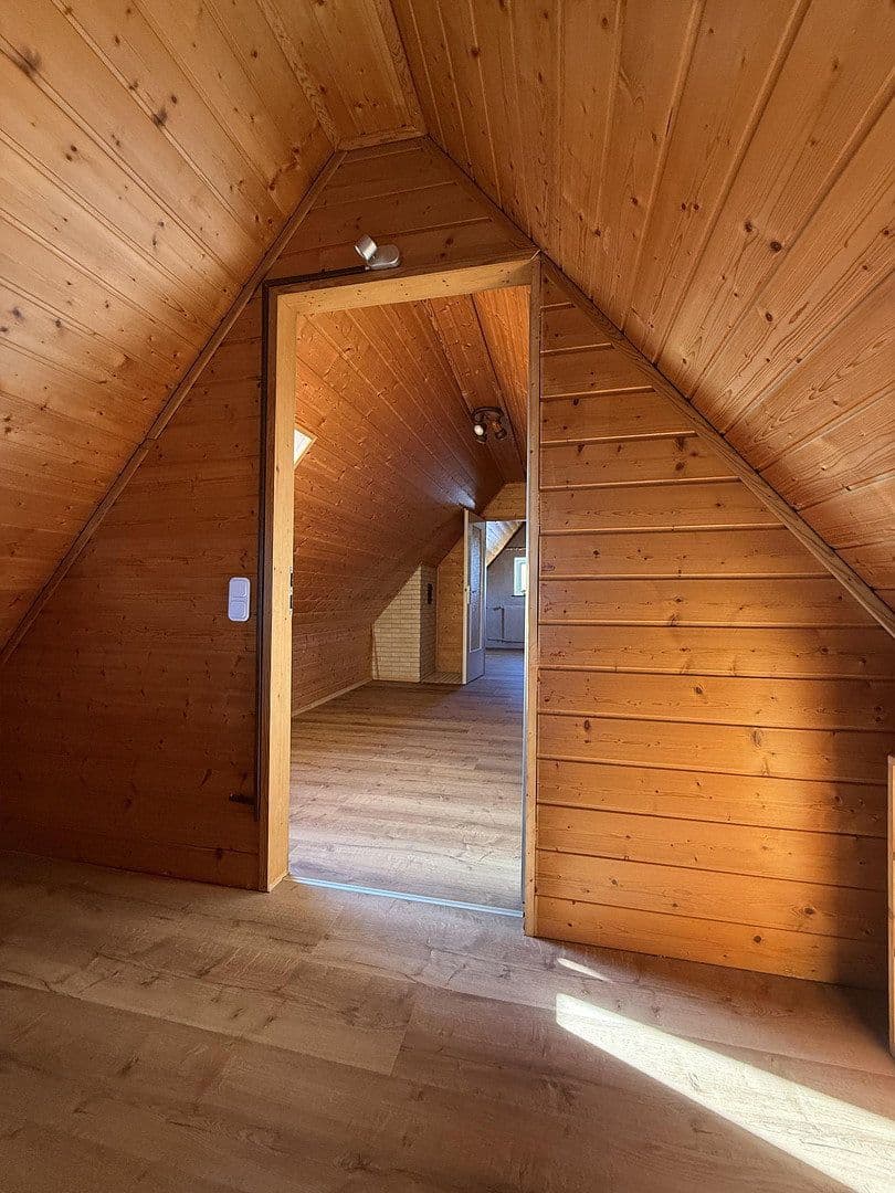 Prenájom bytu 3-izbový 84 m², Kalchreuth, Bavorsko Prenájom bytu 3-izbový 84 m², Kalchreuth, Bavorsko