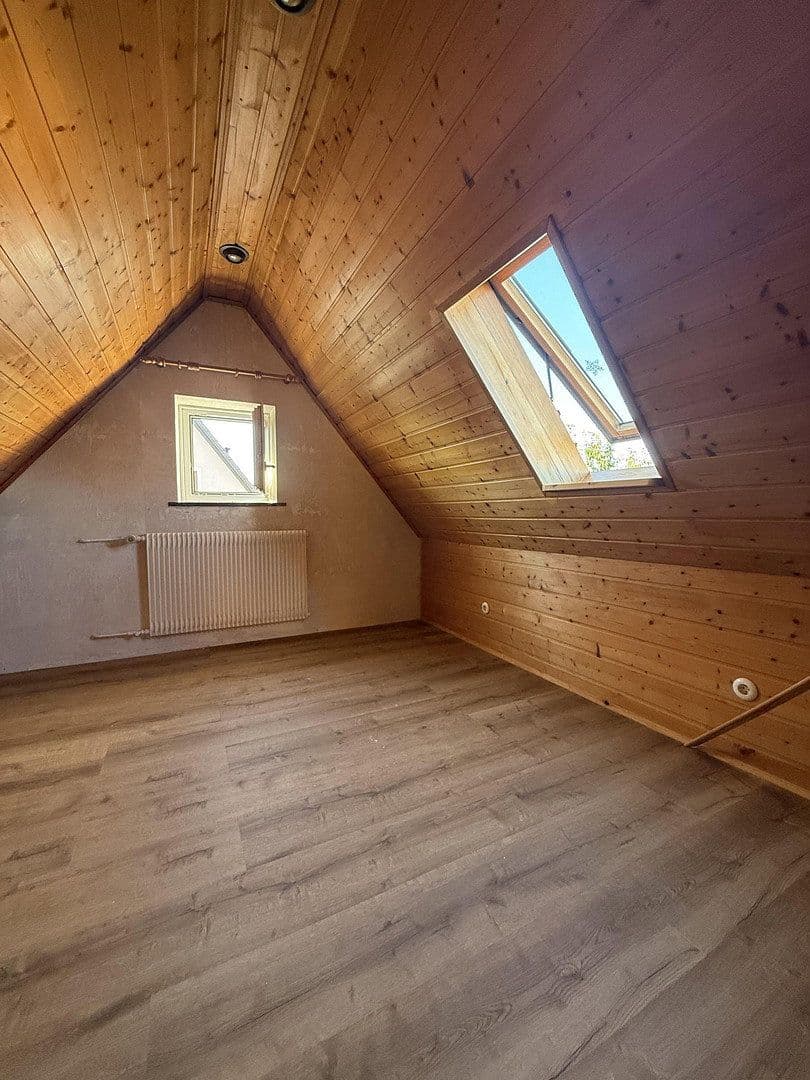 Prenájom bytu 3-izbový 84 m², Kalchreuth, Bavorsko Prenájom bytu 3-izbový 84 m², Kalchreuth, Bavorsko