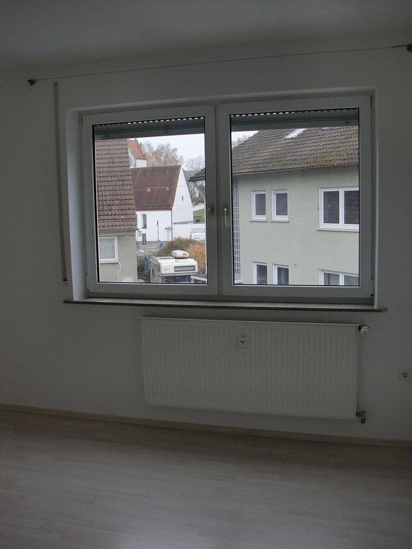 Prenájom bytu 3-izbový 75 m², Ulm, Bádensko-Wurttembersko Prenájom bytu 3-izbový 75 m², Ulm, Bádensko-Wurttembersko