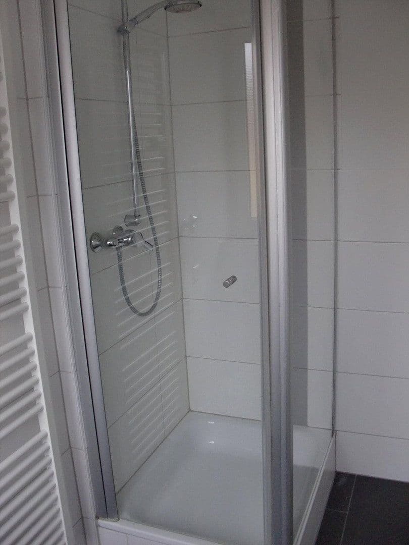 Prenájom bytu 3-izbový 75 m², Ulm, Bádensko-Wurttembersko Prenájom bytu 3-izbový 75 m², Ulm, Bádensko-Wurttembersko