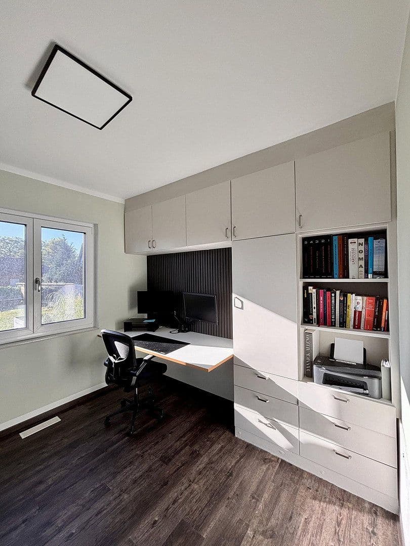 Predaj domu 168 m², pozemok 700 m², Ostring, Neuenhagen bei Berlin, Brandenbursko Predaj domu 168 m², pozemok 700 m², Ostring, Neuenhagen bei Berlin, Brandenbursko