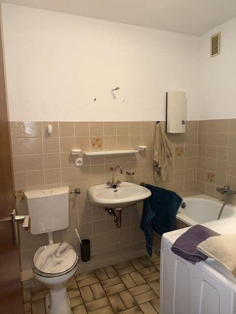 Prenájom bytu 3-izbový 86 m², Weberstraße 7, Issum, Severné Porýnie - Westfálsko Prenájom bytu 3-izbový 86 m², Weberstraße 7, Issum, Severné Porýnie - Westfálsko