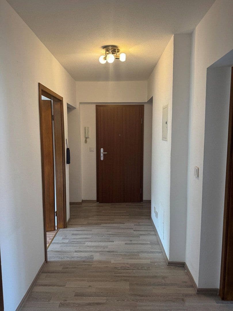 Prenájom bytu 4-izbový 110 m², Ostheim 52, Regensburg, Bavorsko Prenájom bytu 4-izbový 110 m², Ostheim 52, Regensburg, Bavorsko