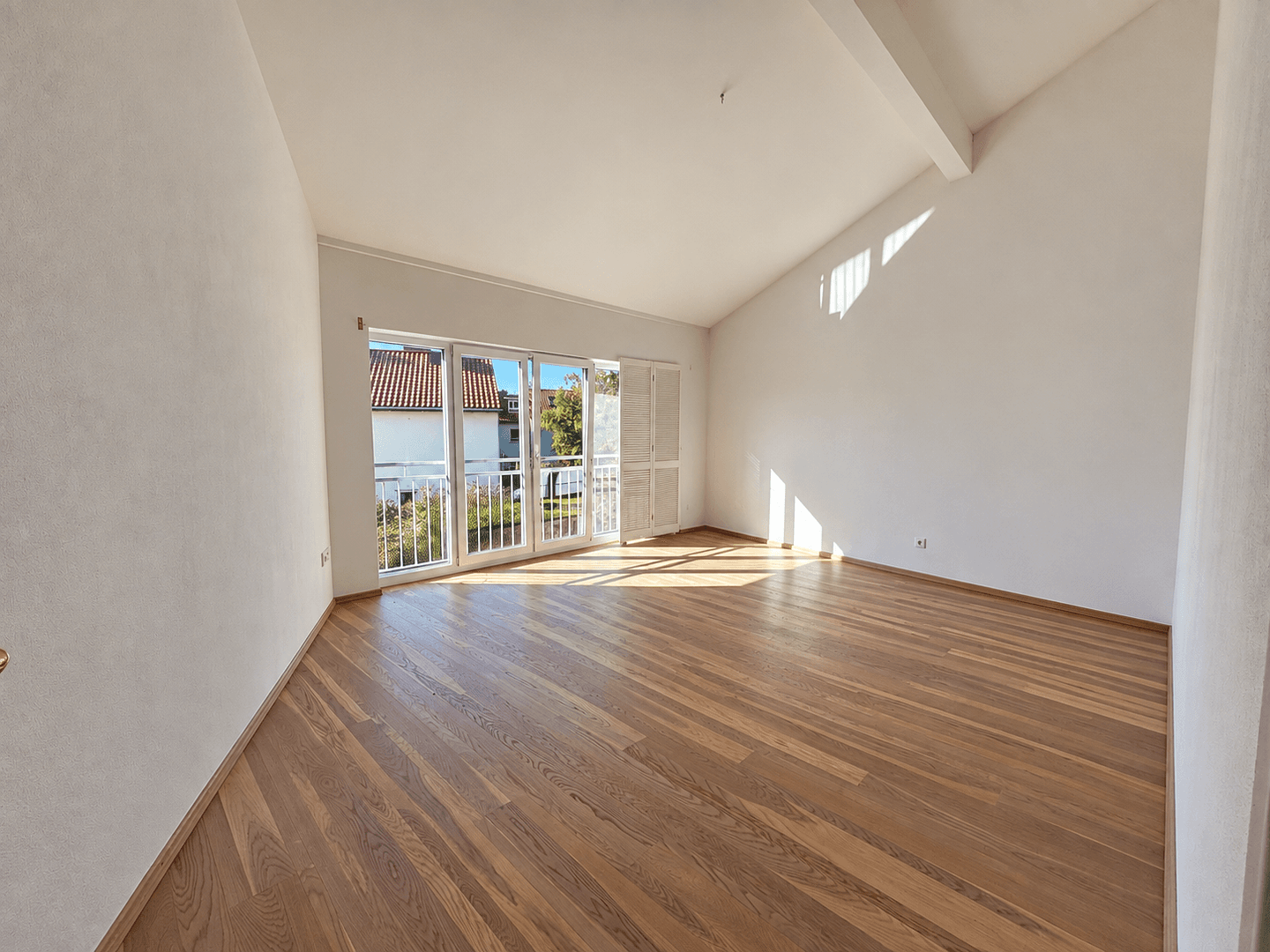 Predaj domu 152 m², pozemok 271 m², München, Bavorsko Predaj domu 152 m², pozemok 271 m², München, Bavorsko