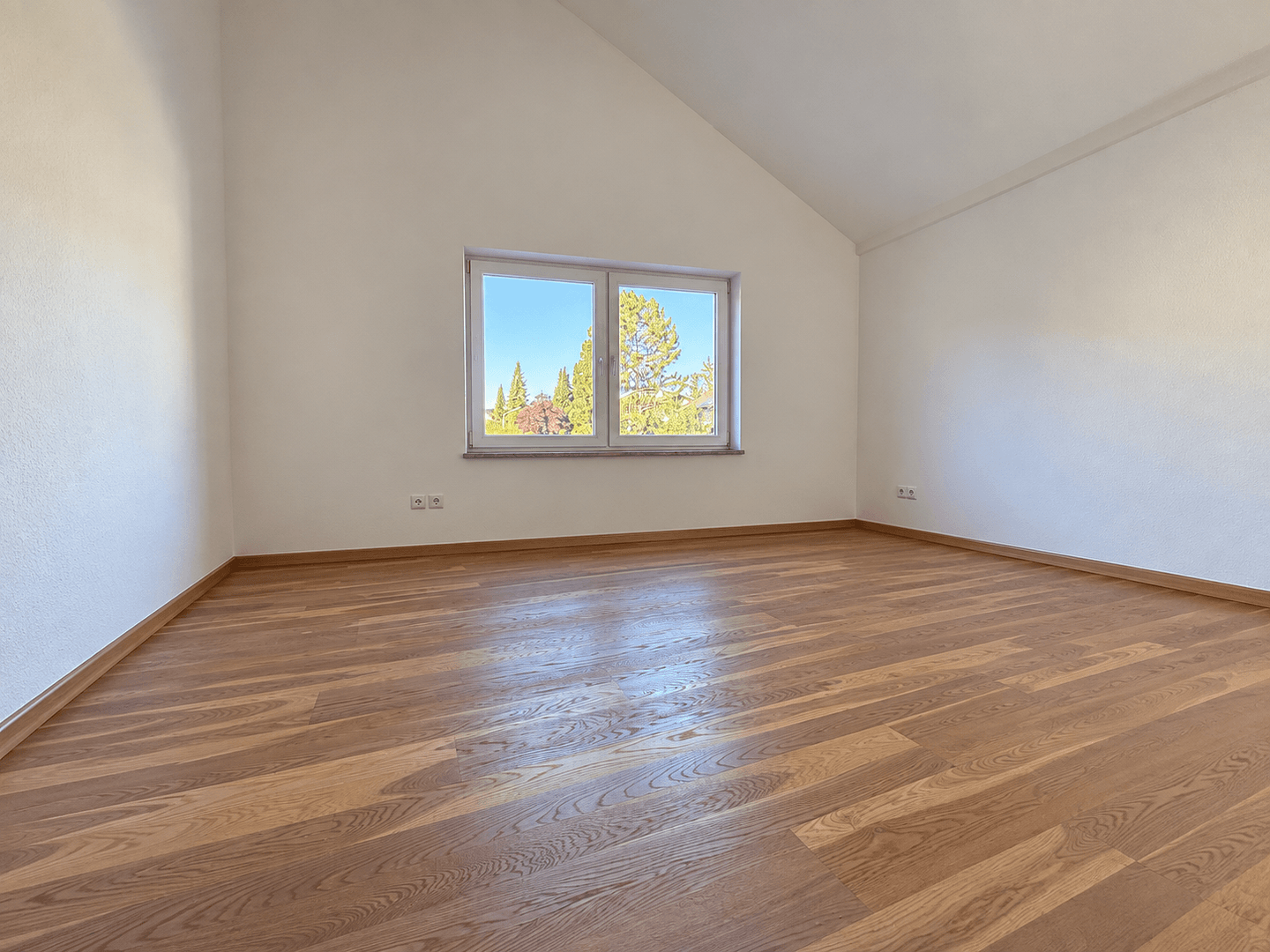 Predaj domu 152 m², pozemok 271 m², München, Bavorsko Predaj domu 152 m², pozemok 271 m², München, Bavorsko