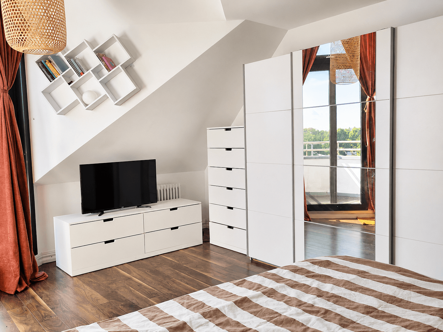 Predaj bytu 3-izbový 92 m², Münsinger Straße 4, Berlin, Berlín Predaj bytu 3-izbový 92 m², Münsinger Straße 4, Berlin, Berlín