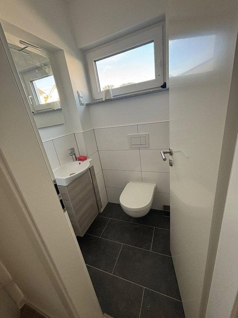 Prenájom bytu 4-izbový 111 m², Maintal, Hesensko Prenájom bytu 4-izbový 111 m², Maintal, Hesensko