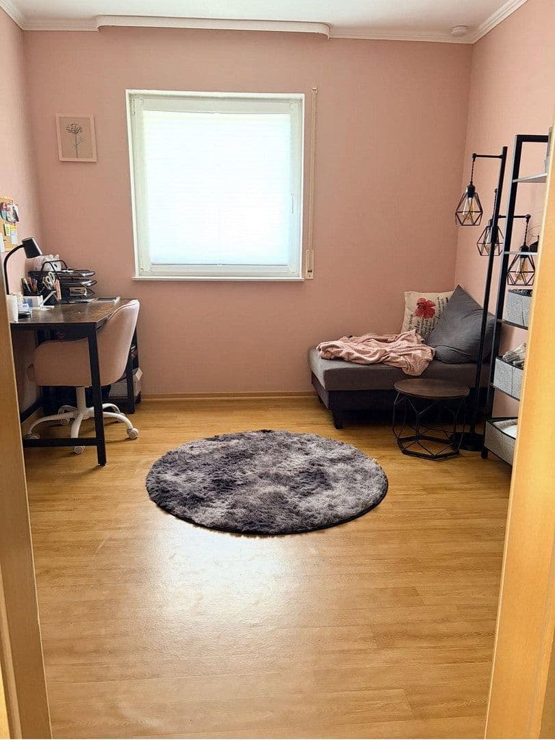Prenájom bytu 3-izbový 68 m², Steimel, Porýnie-Falcko Prenájom bytu 3-izbový 68 m², Steimel, Porýnie-Falcko