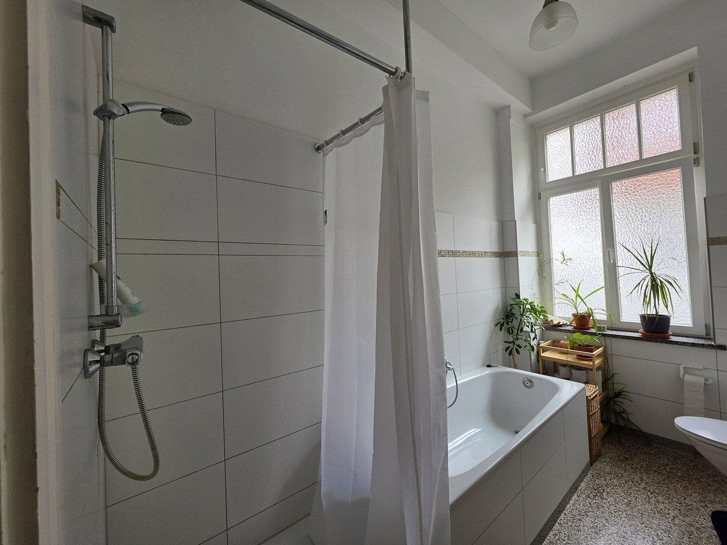 Prenájom bytu 3-izbový 109 m², Baurat-Gerber-Straße 18, Göttingen, Dolné Sasko Prenájom bytu 3-izbový 109 m², Baurat-Gerber-Straße 18, Göttingen, Dolné Sasko