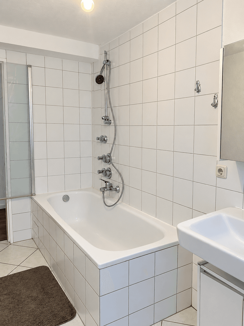Prenájom bytu 3-izbový 77 m², Marburger Straße 9, Burgwald, Hesensko Prenájom bytu 3-izbový 77 m², Marburger Straße 9, Burgwald, Hesensko