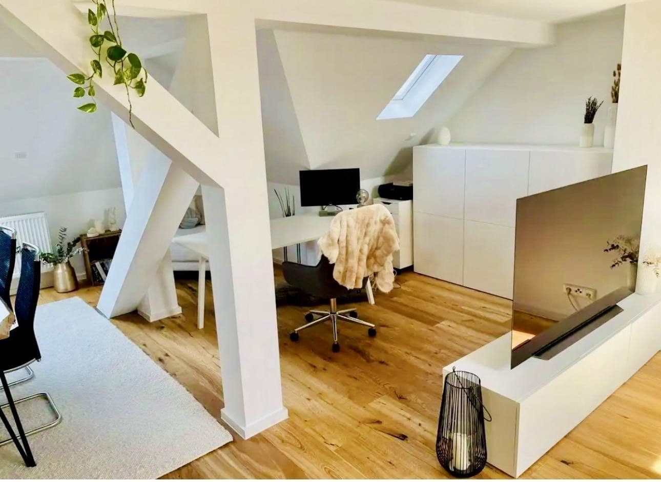 Prenájom bytu 3-izbový 107 m², Aschaffenburg, Bavorsko Prenájom bytu 3-izbový 107 m², Aschaffenburg, Bavorsko