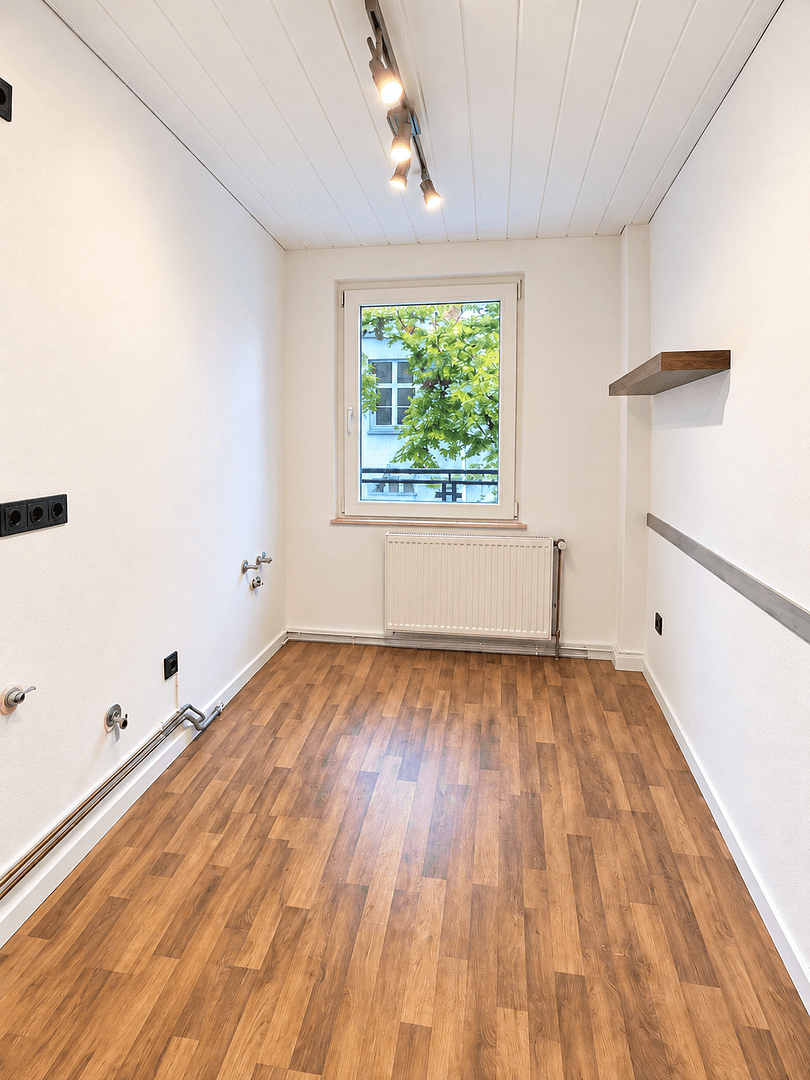 Prenájom bytu 2-izbový 55 m², Gabelsbergerstr. 5, Duisburg, Severné Porýnie - Westfálsko Prenájom bytu 2-izbový 55 m², Gabelsbergerstr. 5, Duisburg, Severné Porýnie - Westfálsko