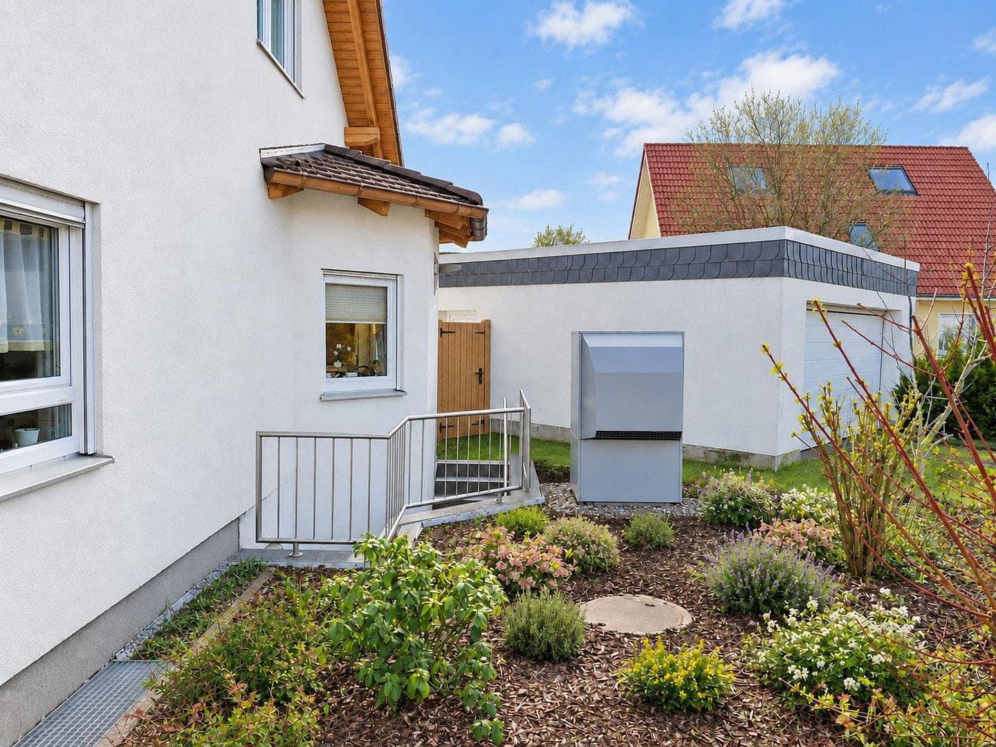 Predaj domu 226 m², pozemok 542 m², Pattensen, Dolné Sasko Predaj domu 226 m², pozemok 542 m², Pattensen, Dolné Sasko