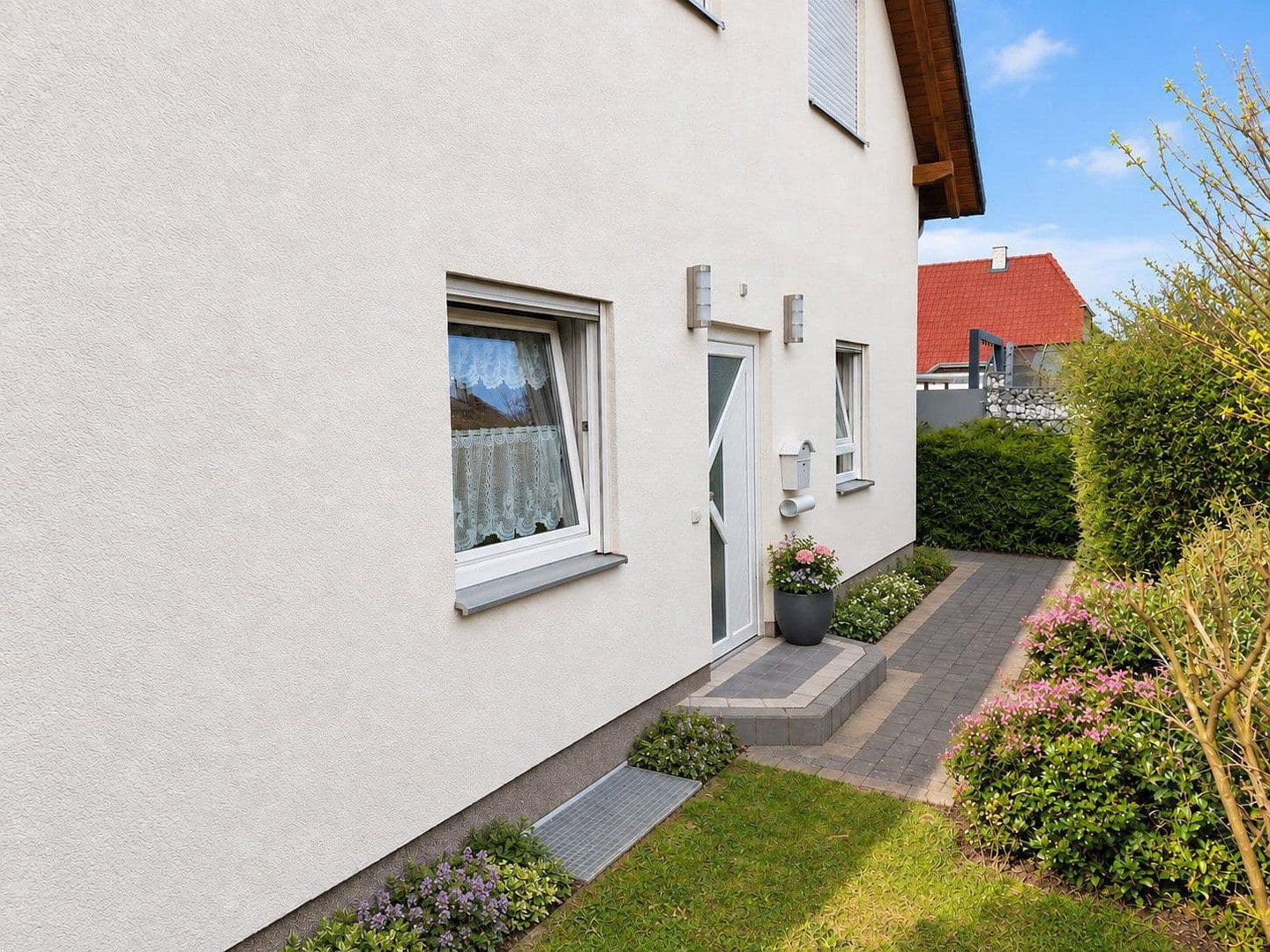 Predaj domu 226 m², pozemok 542 m², Pattensen, Dolné Sasko Predaj domu 226 m², pozemok 542 m², Pattensen, Dolné Sasko