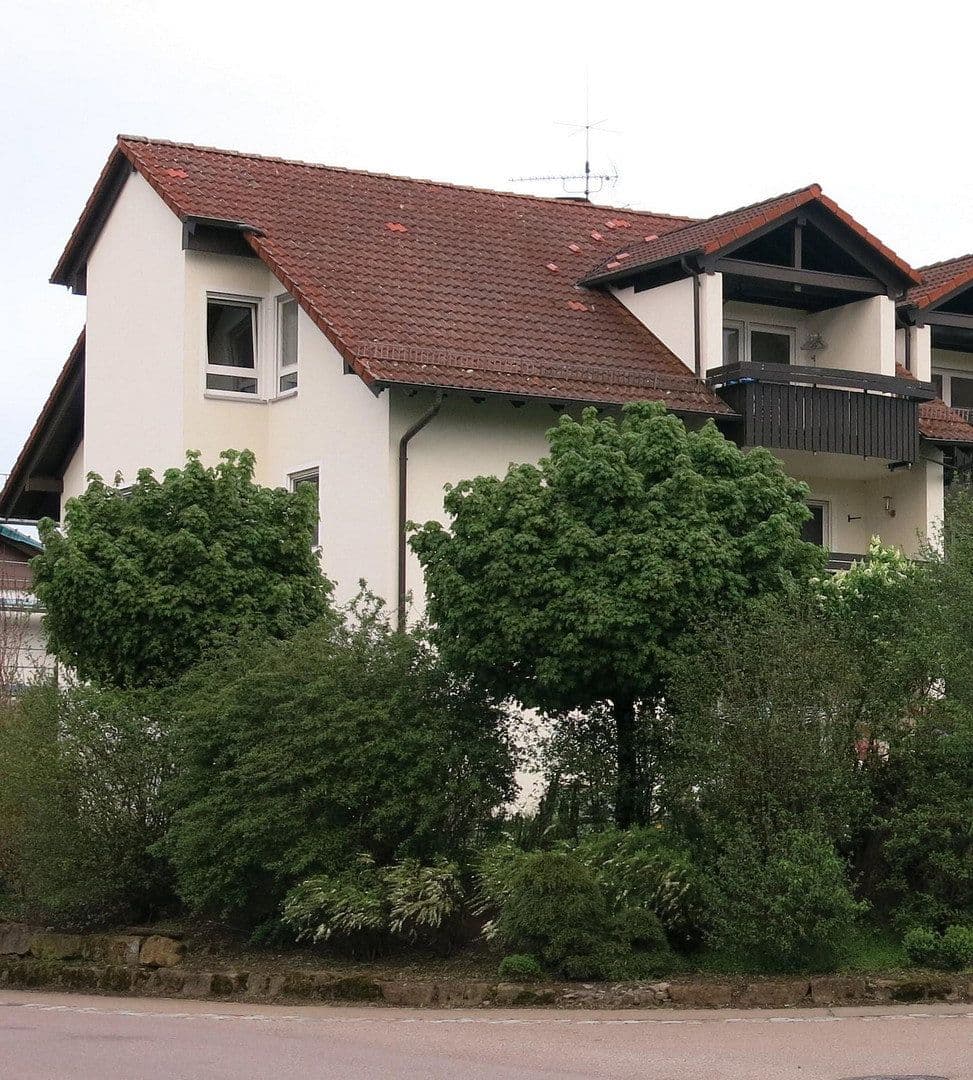 Prenájom bytu 3-izbový 90 m², Zell unter Aichelberg, Bádensko-Wurttembersko Prenájom bytu 3-izbový 90 m², Zell unter Aichelberg, Bádensko-Wurttembersko