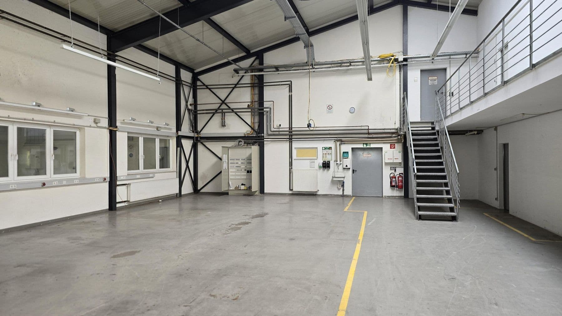 Prenájom nebytového priestoru 3.200 m², Steinung 3/1, Jettingen, Bádensko-Wurttembersko Prenájom nebytového priestoru 3.200 m², Steinung 3/1, Jettingen, Bádensko-Wurttembersko
