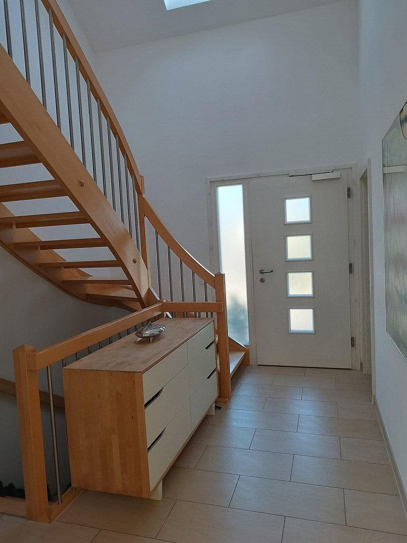 Predaj domu 146 m², pozemok 705 m², Remchingen, Bádensko-Wurttembersko Predaj domu 146 m², pozemok 705 m², Remchingen, Bádensko-Wurttembersko