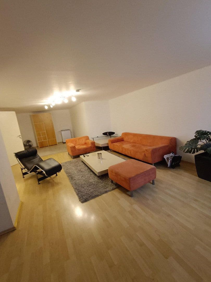 Predaj domu 146 m², pozemok 705 m², Remchingen, Bádensko-Wurttembersko Predaj domu 146 m², pozemok 705 m², Remchingen, Bádensko-Wurttembersko