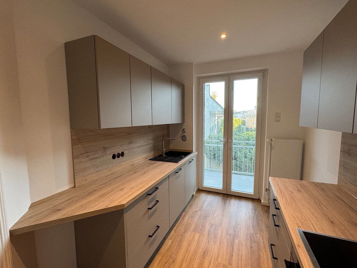 Prenájom bytu 3-izbový 81 m², Osterfeldstraße 19, Hamburg, Hamburg Prenájom bytu 3-izbový 81 m², Osterfeldstraße 19, Hamburg, Hamburg