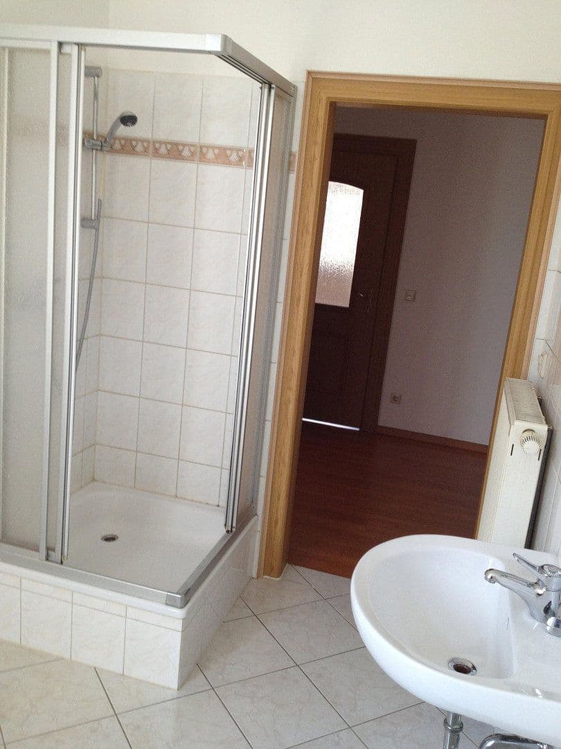 Prenájom domu 55 m², pozemok 600 m², Gera, Durínsko Prenájom domu 55 m², pozemok 600 m², Gera, Durínsko