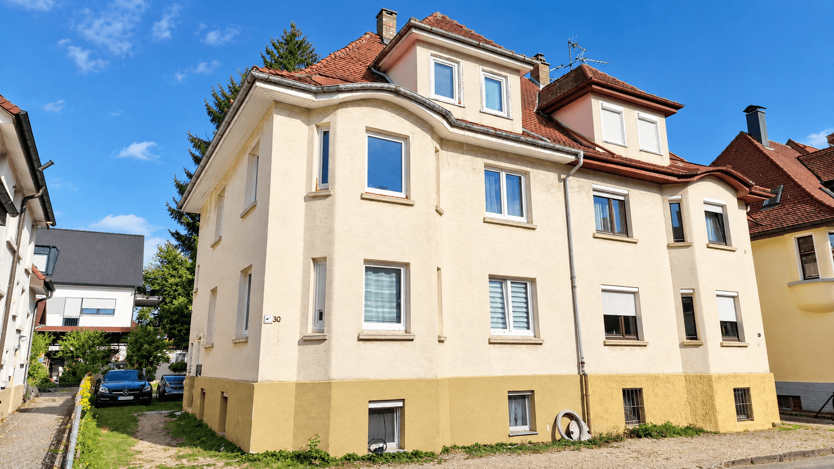 Predaj domu 145 m², pozemok 322 m², Laupheim, Bádensko-Wurttembersko Predaj domu 145 m², pozemok 322 m², Laupheim, Bádensko-Wurttembersko