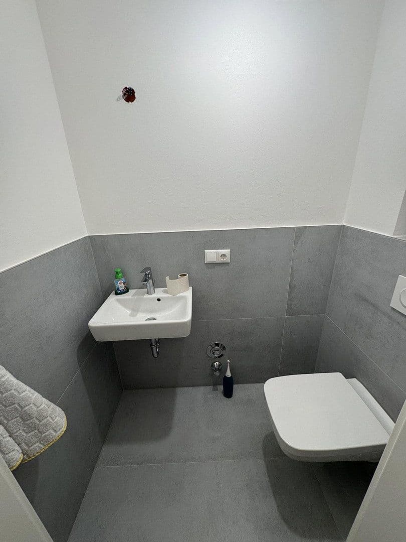 Predaj bytu 5-izbový 104 m², Jungbornweg 6, Köln, Severné Porýnie - Westfálsko Predaj bytu 5-izbový 104 m², Jungbornweg 6, Köln, Severné Porýnie - Westfálsko