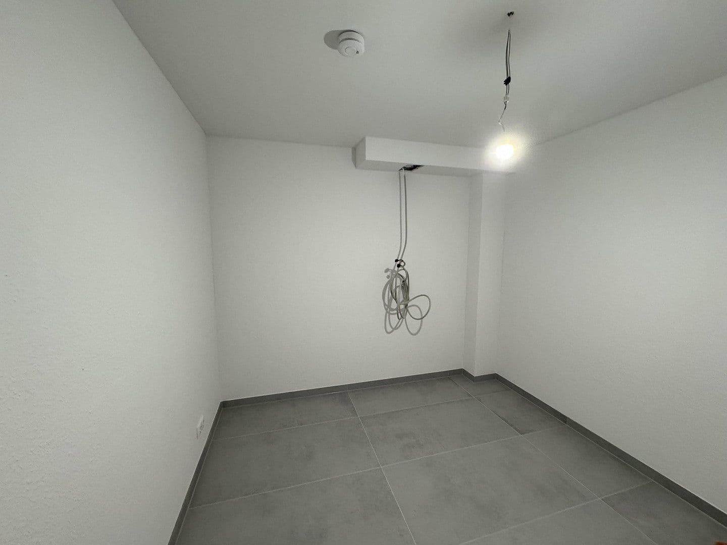 Predaj bytu 5-izbový 104 m², Jungbornweg 6, Köln, Severné Porýnie - Westfálsko Predaj bytu 5-izbový 104 m², Jungbornweg 6, Köln, Severné Porýnie - Westfálsko
