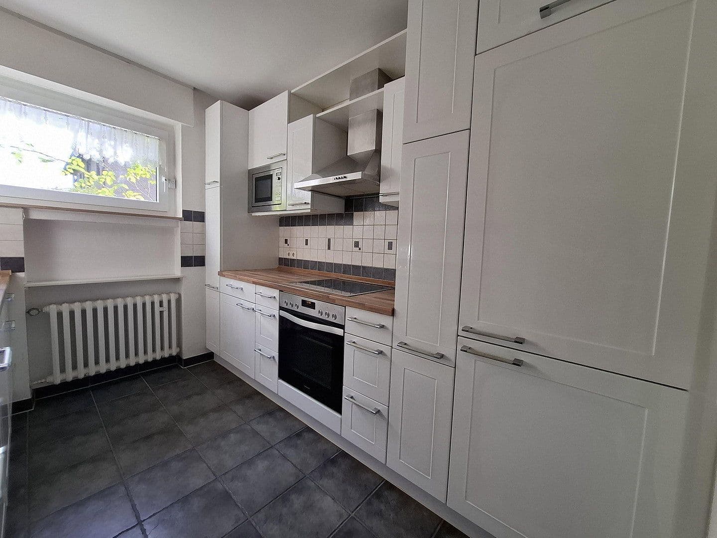 Predaj domu 122 m², pozemok 227 m², Dürerstraße 21, Haan, Severné Porýnie - Westfálsko Predaj domu 122 m², pozemok 227 m², Dürerstraße 21, Haan, Severné Porýnie - Westfálsko