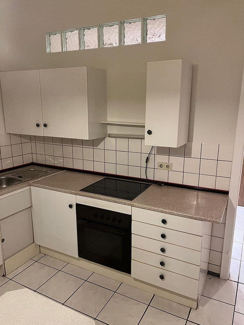 Prenájom bytu 2-izbový 34 m², Hattinger Str. 915, Bochum, Severné Porýnie - Westfálsko Prenájom bytu 2-izbový 34 m², Hattinger Str. 915, Bochum, Severné Porýnie - Westfálsko