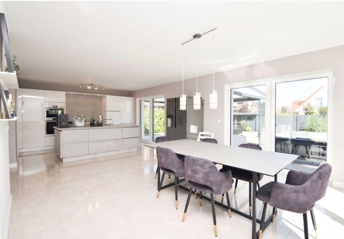 Predaj domu 171 m², pozemok 707 m², Ilsede, Dolné Sasko Predaj domu 171 m², pozemok 707 m², Ilsede, Dolné Sasko