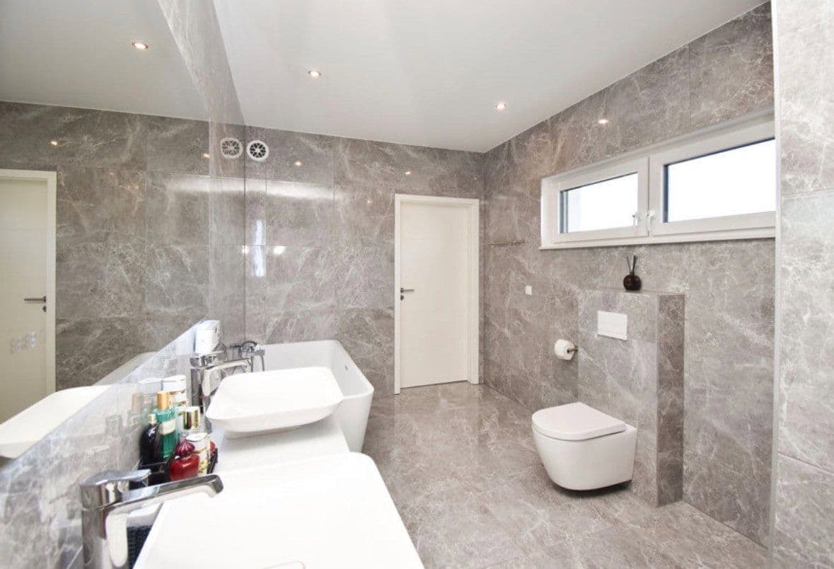 Predaj domu 171 m², pozemok 707 m², Ilsede, Dolné Sasko Predaj domu 171 m², pozemok 707 m², Ilsede, Dolné Sasko