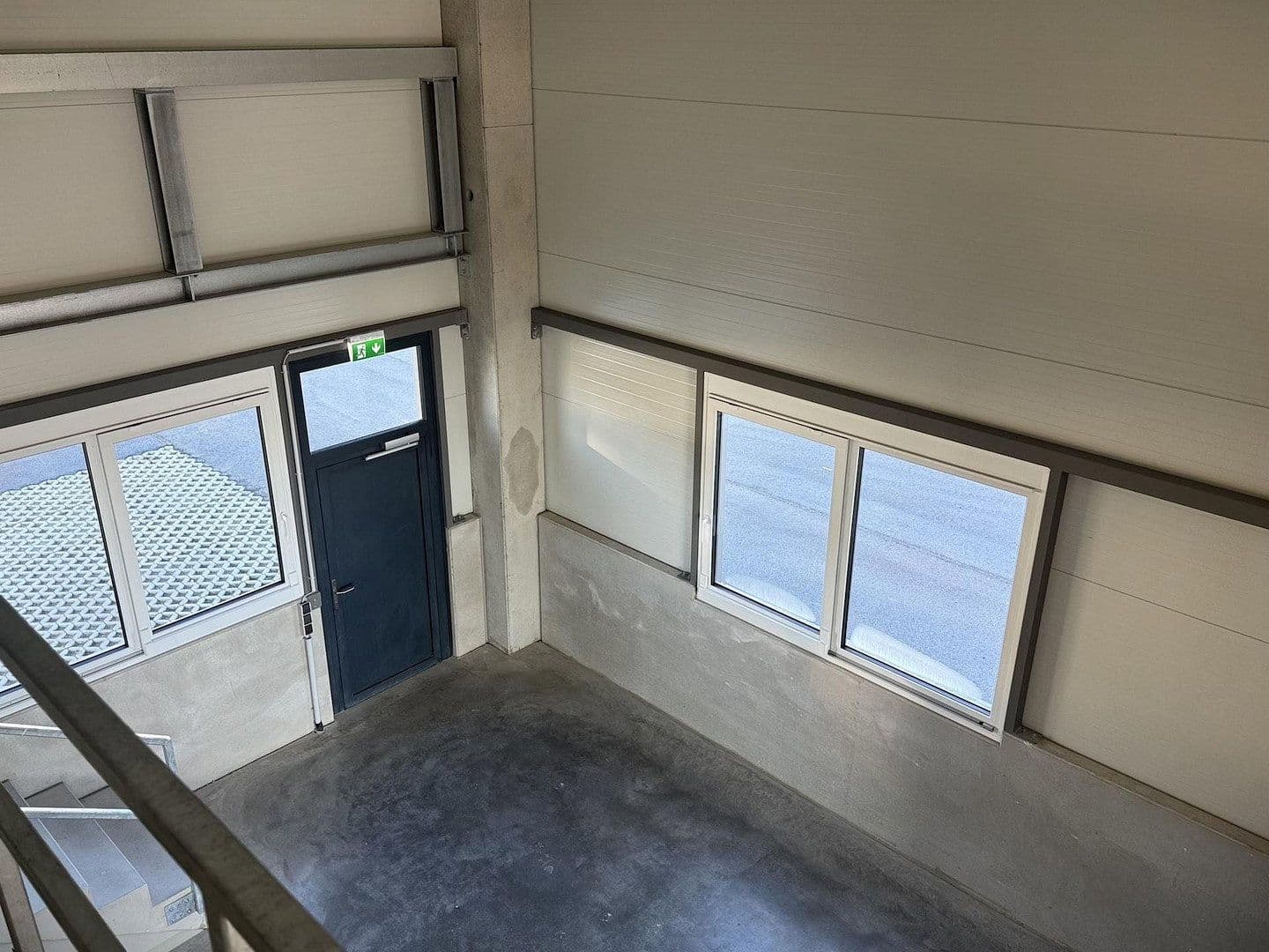 Prenájom nebytového priestoru 2.082 m², Gewerbepark B17 / II / Straße 3 / Objekt 11, Teesdorf, Dolné Rakúsko Prenájom nebytového priestoru 2.082 m², Gewerbepark B17 / II / Straße 3 / Objekt 11, Teesdorf, Dolné Rakúsko