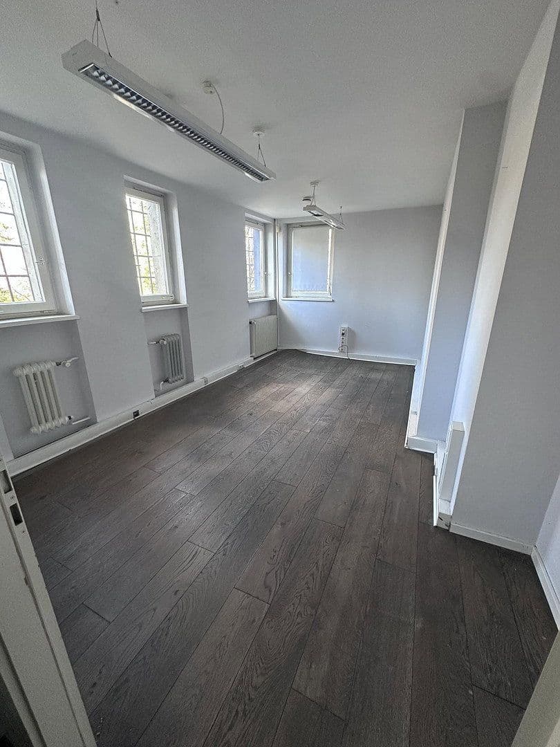 Predaj domu 312 m², pozemok 1.500 m², Berlin, Berlín Predaj domu 312 m², pozemok 1.500 m², Berlin, Berlín