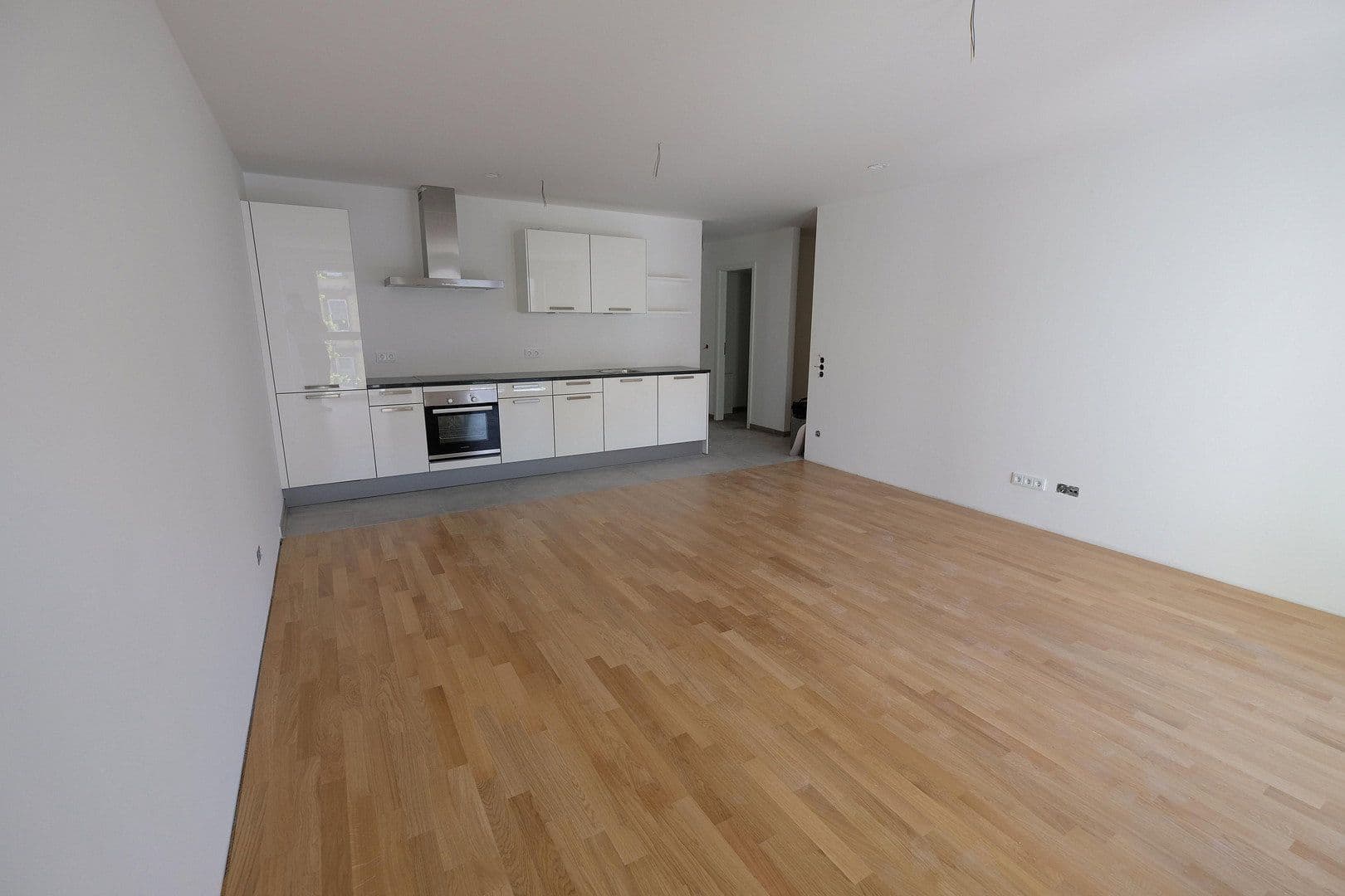 Prenájom bytu 2-izbový 62 m², Seilerstraße 7, Frankfurt am Main, Hesensko Prenájom bytu 2-izbový 62 m², Seilerstraße 7, Frankfurt am Main, Hesensko