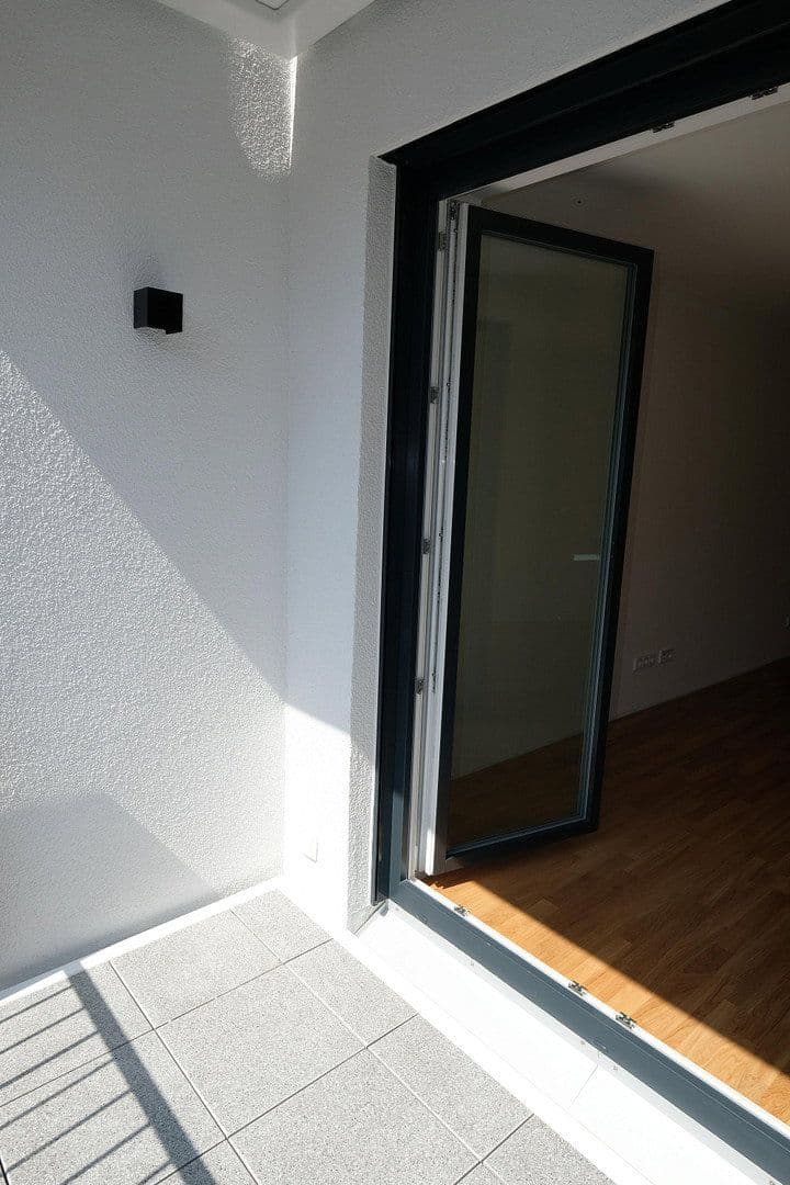 Prenájom bytu 2-izbový 62 m², Seilerstraße 7, Frankfurt am Main, Hesensko Prenájom bytu 2-izbový 62 m², Seilerstraße 7, Frankfurt am Main, Hesensko