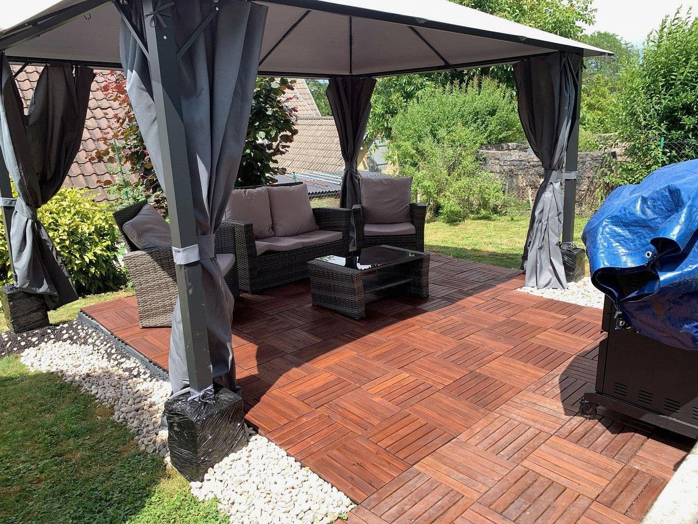 Predaj domu 105 m², pozemok 515 m², Oedheim, Bádensko-Wurttembersko Predaj domu 105 m², pozemok 515 m², Oedheim, Bádensko-Wurttembersko