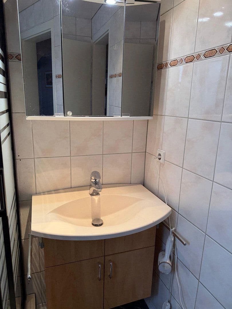 Predaj domu 105 m², pozemok 515 m², Oedheim, Bádensko-Wurttembersko Predaj domu 105 m², pozemok 515 m², Oedheim, Bádensko-Wurttembersko