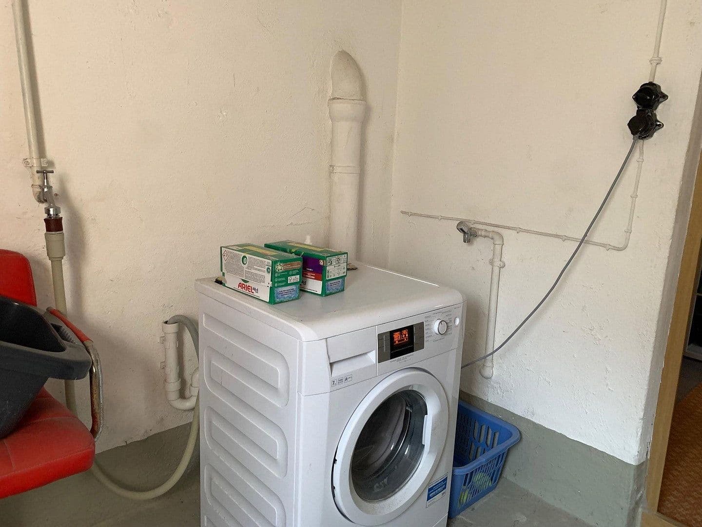 Predaj domu 105 m², pozemok 515 m², Oedheim, Bádensko-Wurttembersko Predaj domu 105 m², pozemok 515 m², Oedheim, Bádensko-Wurttembersko
