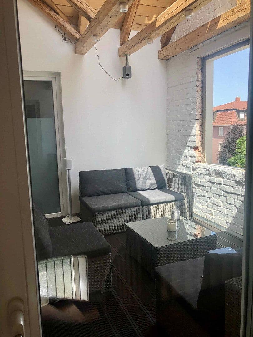 Prenájom bytu 3-izbový 135 m², Kitzingen, Bavorsko Prenájom bytu 3-izbový 135 m², Kitzingen, Bavorsko