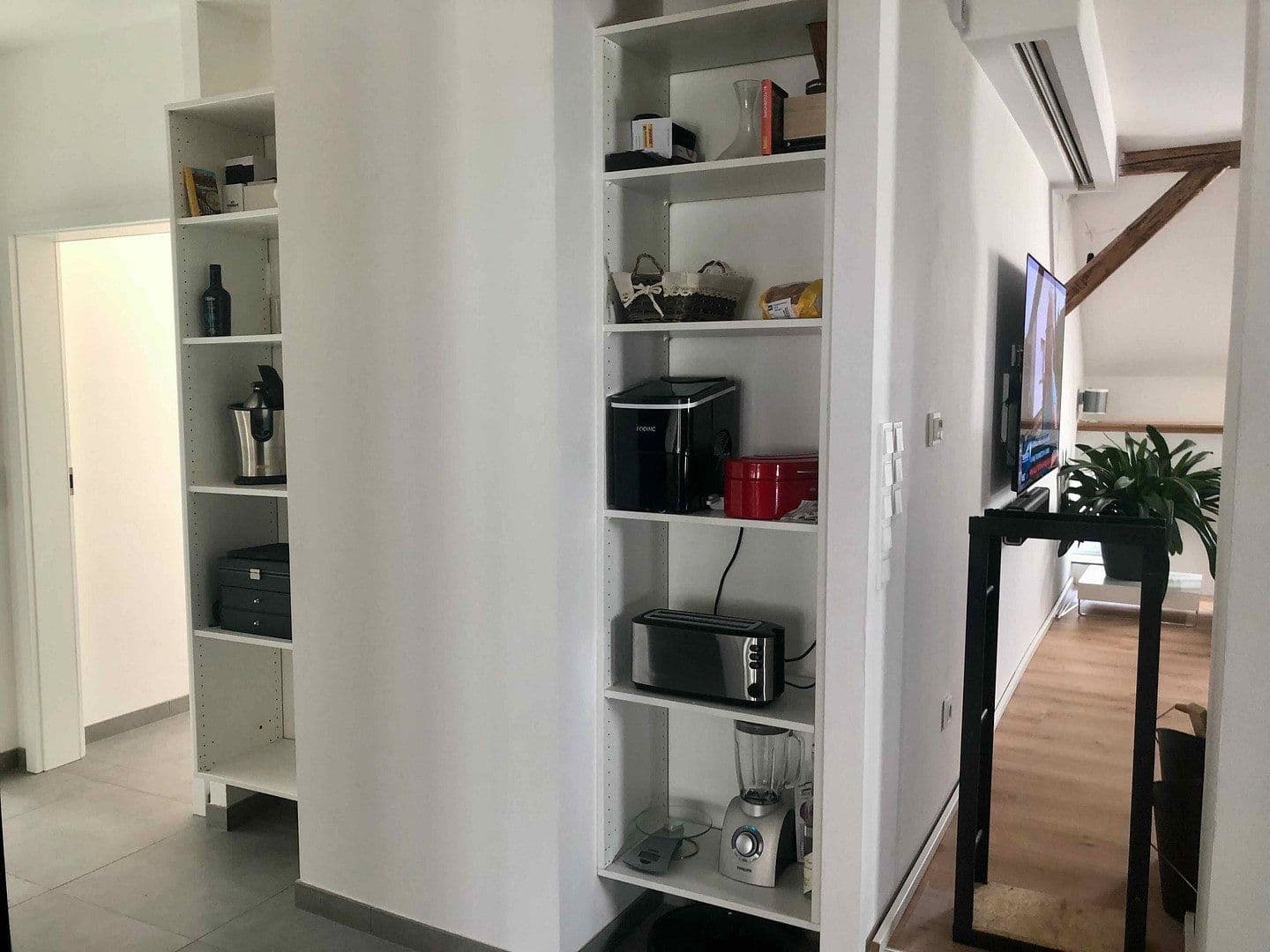 Prenájom bytu 3-izbový 135 m², Kitzingen, Bavorsko Prenájom bytu 3-izbový 135 m², Kitzingen, Bavorsko