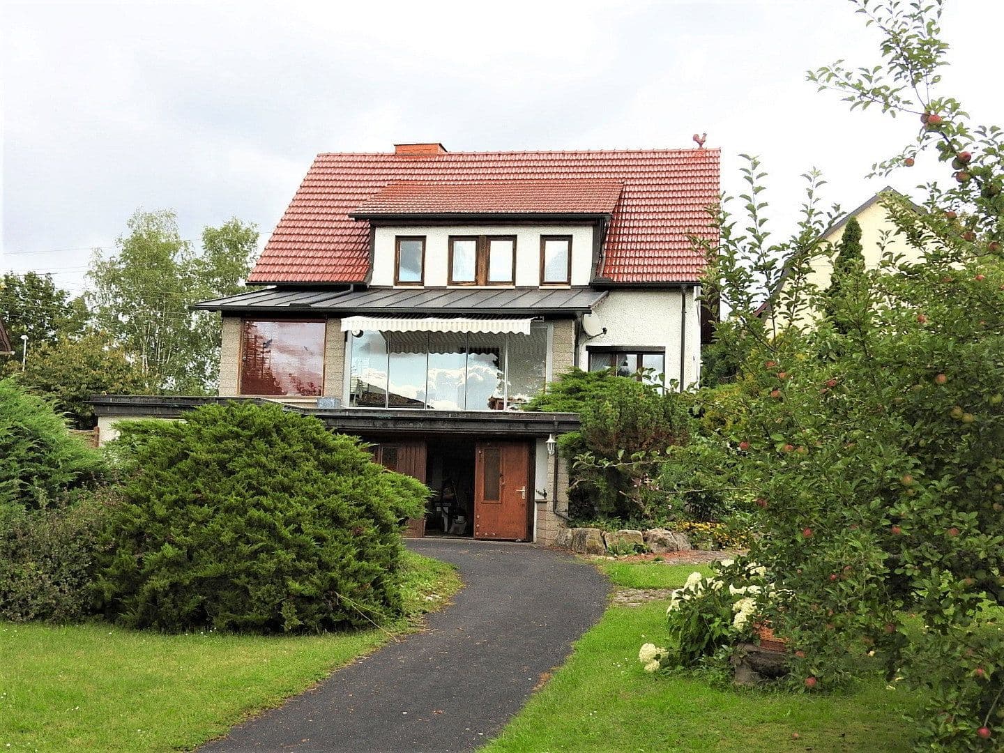 Predaj domu 165 m², pozemok 1.325 m², Heldburg, Durínsko Predaj domu 165 m², pozemok 1.325 m², Heldburg, Durínsko