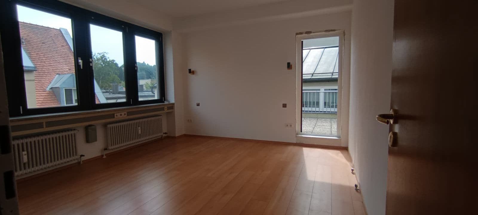 Prenájom bytu 4-izbový 125 m², Kleiner Exerzierplatz 4, Passau, Bavorsko Prenájom bytu 4-izbový 125 m², Kleiner Exerzierplatz 4, Passau, Bavorsko