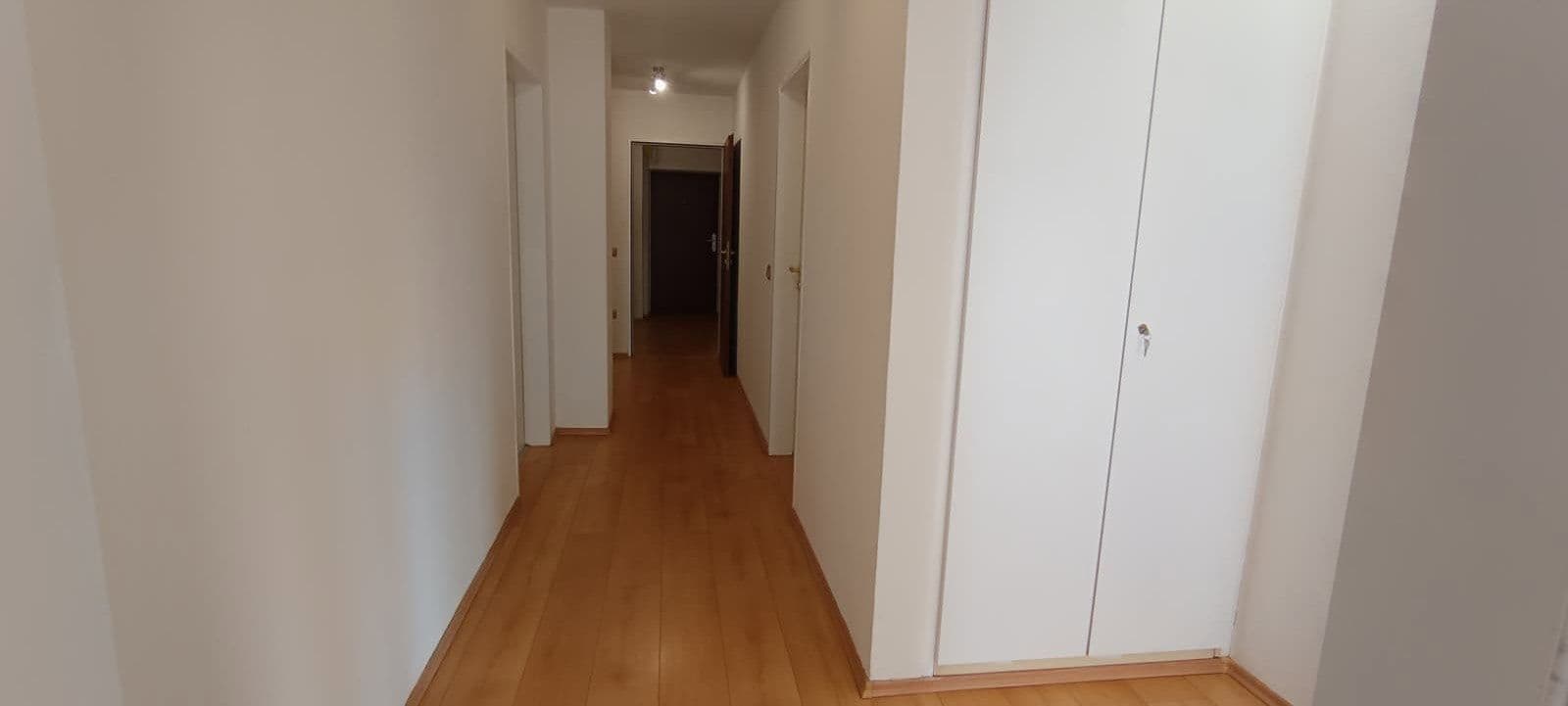 Prenájom bytu 4-izbový 125 m², Kleiner Exerzierplatz 4, Passau, Bavorsko Prenájom bytu 4-izbový 125 m², Kleiner Exerzierplatz 4, Passau, Bavorsko